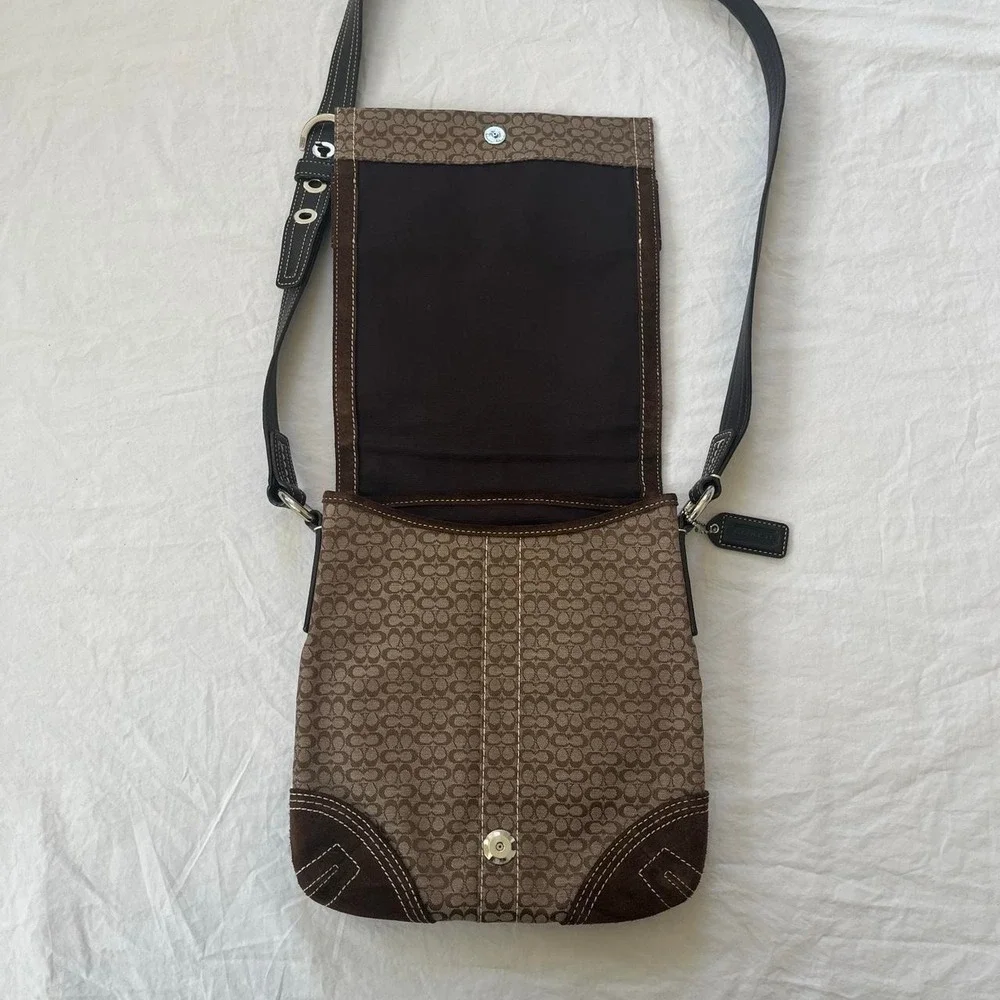 Y2K Coach monogram canvas suede buckle cross body bag brown tan G050-3644